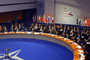 NATO Rusiyanı beynəlxalq öhdəliklərə əməl etməyə çağırıb

