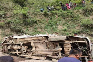 Nepalda avtobus qəzaya uğrayıb, 13 nəfər ölüb, daha 19-u yaralanıb
