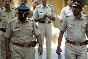 Hindistanda 24 polis əməkdaşı öldürülüb