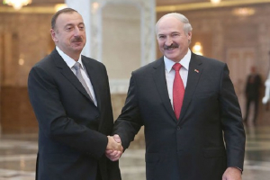 İlham Əliyev Lukaşenkoya zəng edib