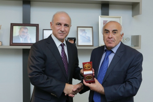 Azercell-in prezidenti qızıl medalla təltif olundu