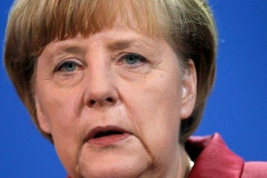 Merkel ilk addımı atdı - Trampla görüşə gedir