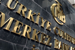 Türkiyə 36 bank işçisi həbs olunub