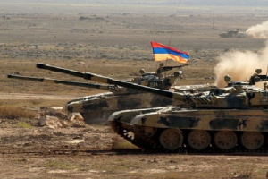 Ermənistan tankları Rusiyaya daşınır