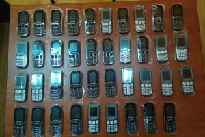 Gömrükdə əməliyyat  - Qanunsuz telefonlar aşkar edildi