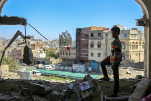 Məktəb bombalandı: 10 uşaq öldü, 21-i yaralandı