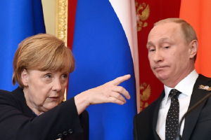 Putin Merkelə zəng etdi