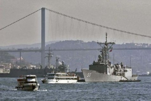Türkiyə NATO gəmilərini ərazisinə buraxmadı