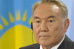 Nazarbayev Xəzərlə bağlı qanunu imzaladı