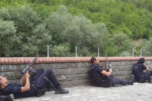Trabzonda polislər atəşə tutuldu: yaralılar var - FOTO