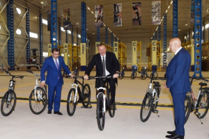 Prezident velosiped zavodunun açılışında - FOTOLAR