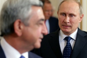 Putin Sarkisyanla görüşdü