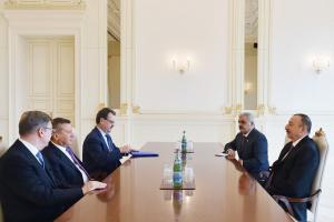 İlham Əliyev “Qazprom”un sədri ilə görüşdü
