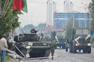 Hərbi parada hazırlanan tank qəza törətdi