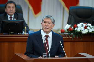 Qırğızıstan Prezidenti yeni klip çəkdirdi - VİDEO