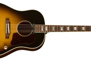Con Lennonun gitarası 910 min dollara satıldı
