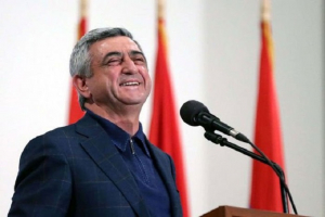 Sarkisyan mandat alverinə başladı