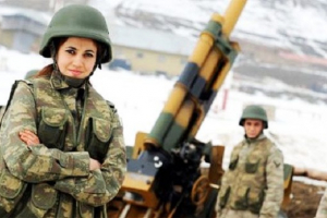 Türkiyə  ordusunda  qadınlar  hicab  taxacaq