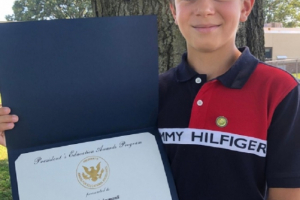 10 yaşlı azərbaycanlı ABŞ-da Prezident Mükafatı aldı - FOTOLAR